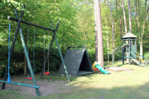 Unser großer Kinder­spielplatz